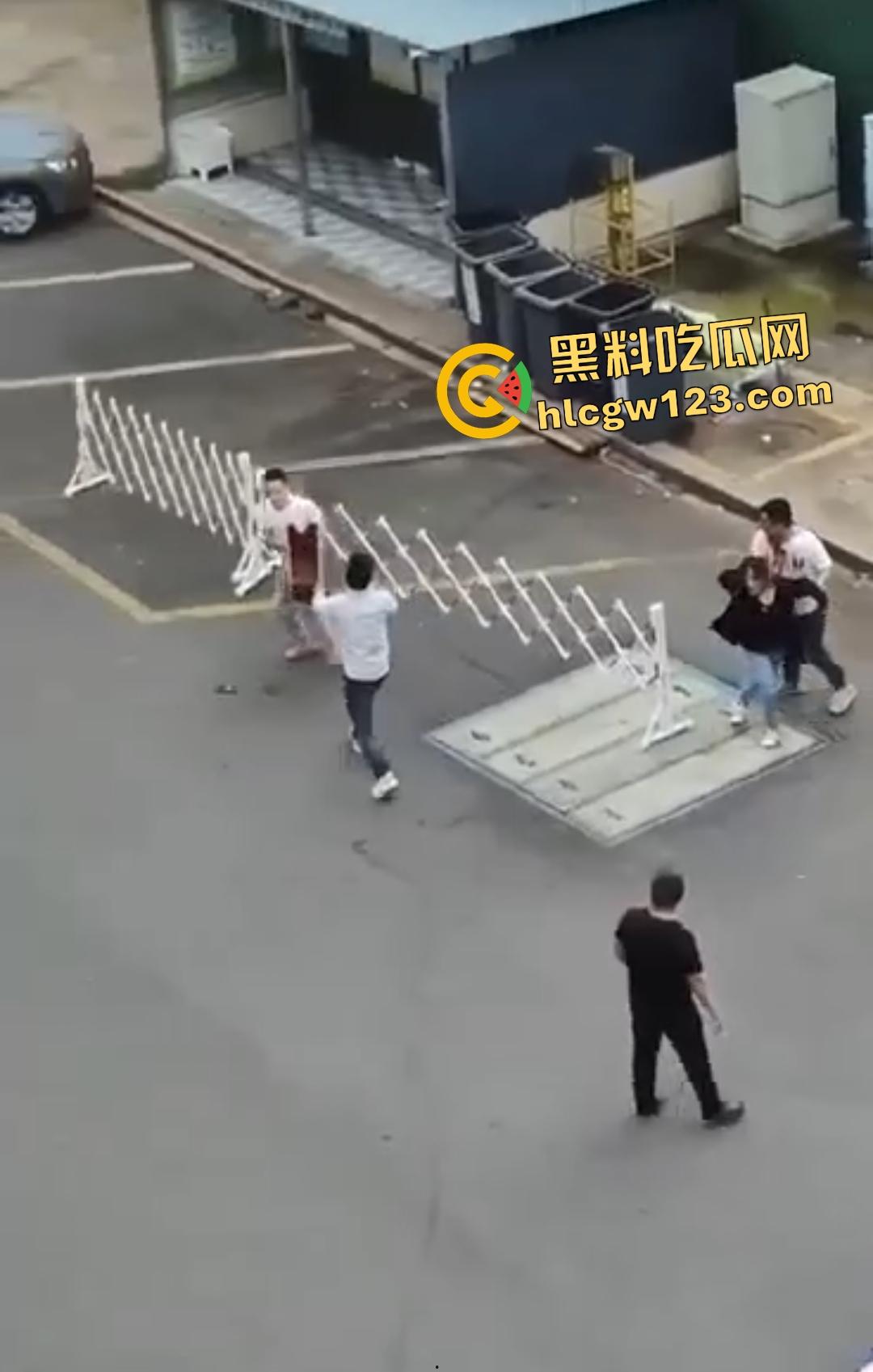 武汉热干面涨价4块变5块！疯男不爽追老板狂砍，吃面舔刀一碗面值一条命！  第5张