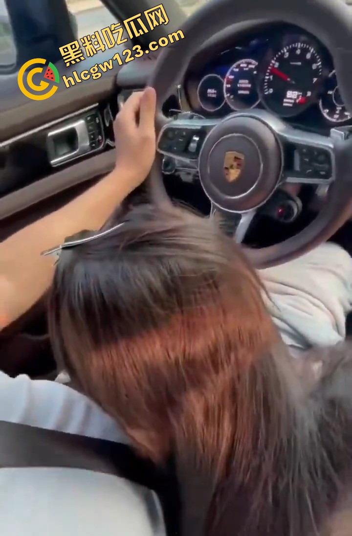 保时捷最佳宣传片！大奶妹子全裸趴身上口爆，80码高速路上舔到精尽人亡，绝世口技嗦声盖过发动机！  第15张