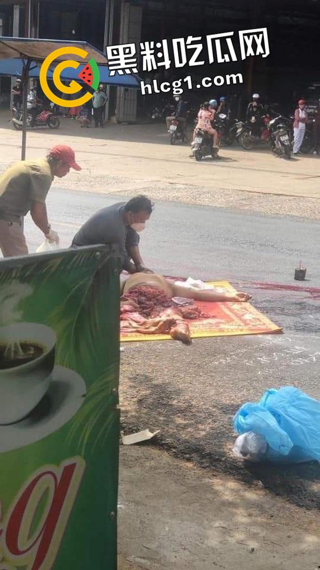 血腥慎入！越南男子钻车底自杀 下半身碾成肉酱 现场画面流出  第3张