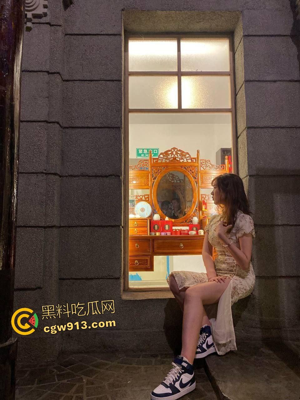 唐山初中生【徐明凤】沉迷内射！颜射精致小脸还舔干净吞精，被男友捆绑发出鸡一般的呻吟声！  第3张