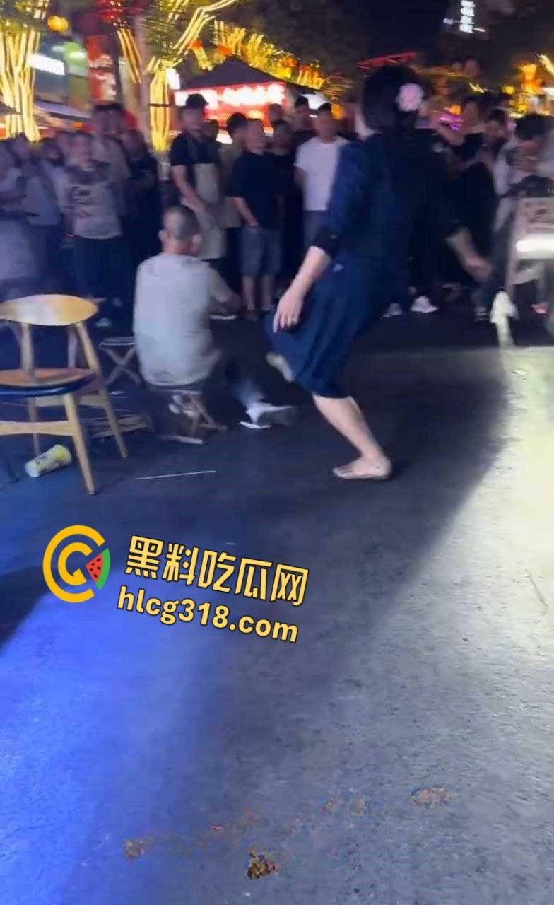 被打了9个耳光还被踹了一脚，男子全程未还手，这种情况能拿到多少赔偿呢？真是泼妇！  第3张