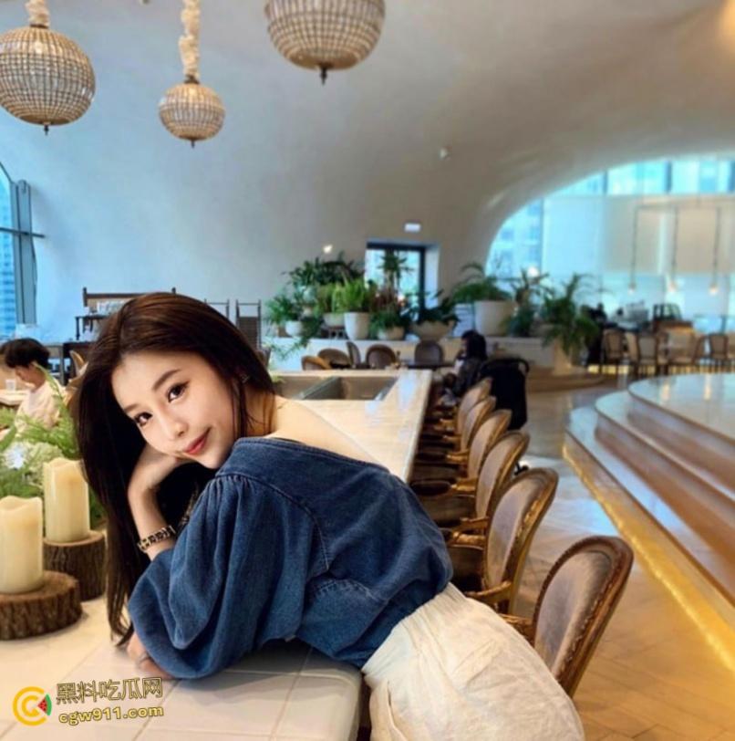 温州万达集团白领【萧淋淋】，被约炮大神忽悠调教，主动在车上口爆吞精，带回酒店无套爆操！  第5张