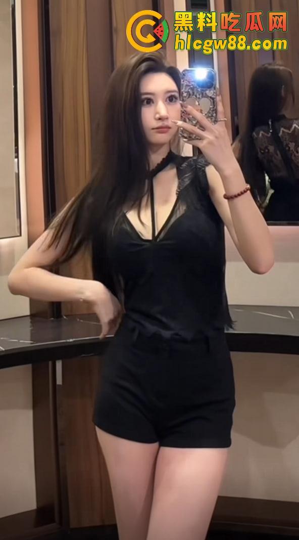 广东抖音小网红嫩模『一碗白米饭』5W拿下，175大长腿扛起来猛操，69口爆逼湿得滴水！  第4张