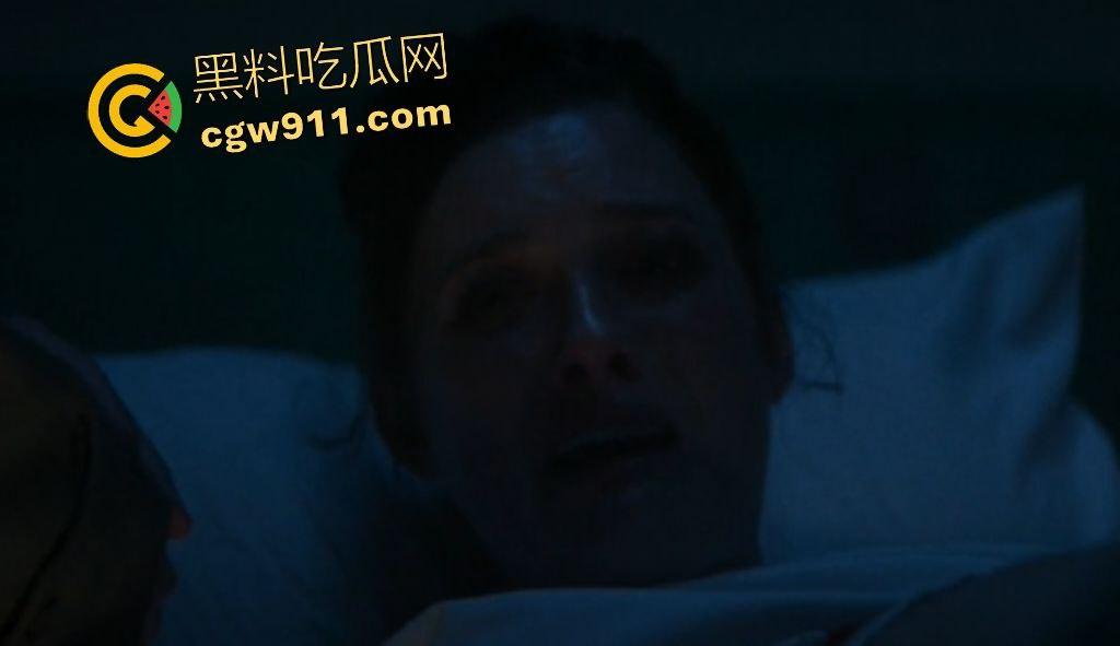 【招魂4】沃伦夫妇1986重返驱魔战场！斯莫尔家族恶魔肆虐，地狱烈焰吞噬惊魂夜！  第1张