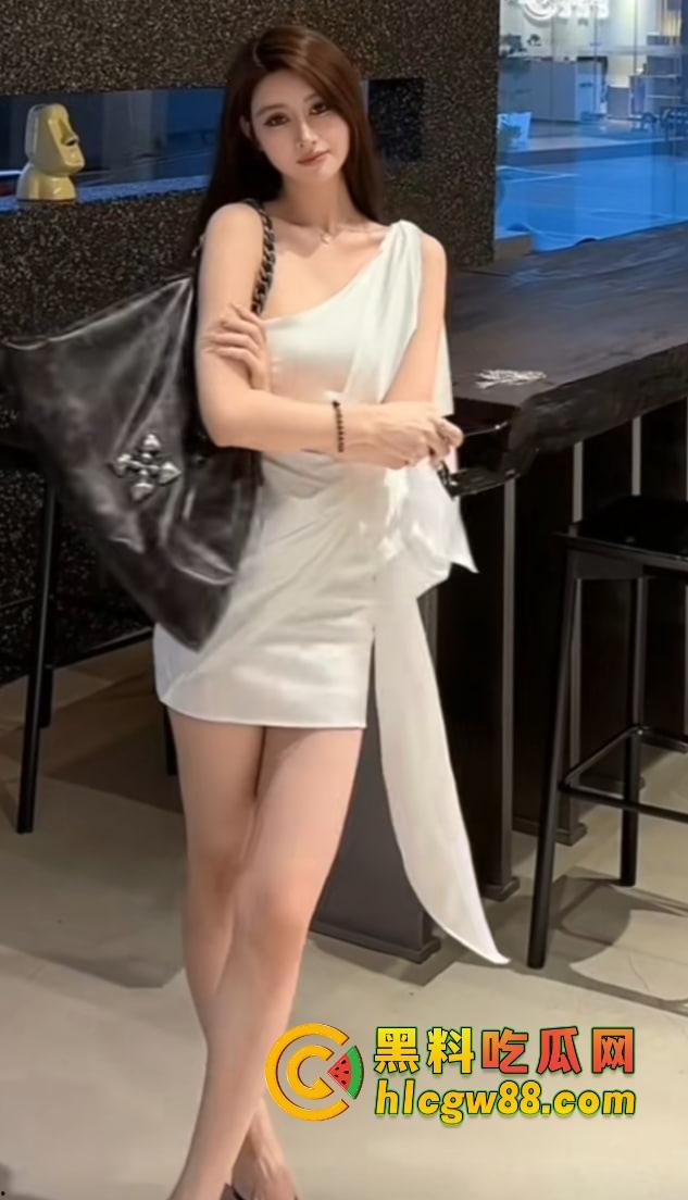 广东抖音小网红嫩模『一碗白米饭』5W拿下，175大长腿扛起来猛操，69口爆逼湿得滴水！  第10张