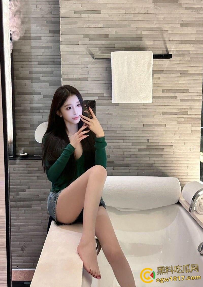 22岁小仙女醉酒一对十群交狂欢，怀孕后不知是谁的娃，道士掷筊算卦定亲爹，精液浴后胎儿认父，简直炸裂三观！  第12张