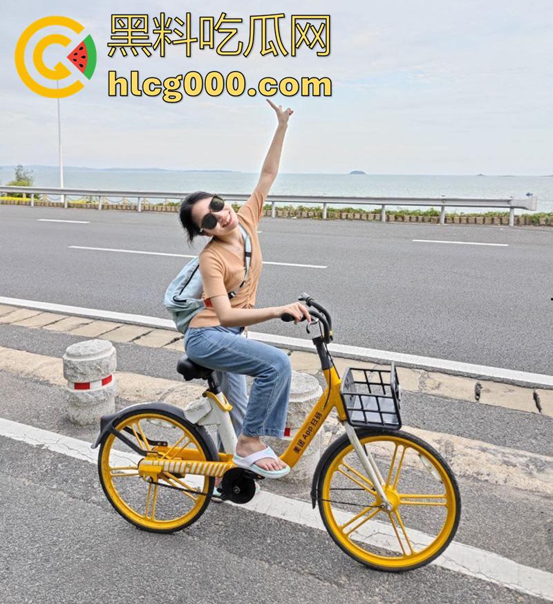 青岛港湾职业技术学院【李琦杉】，表演艺术专业母狗，为了买包和奢侈品，被富哥包养各种调教！  第4张