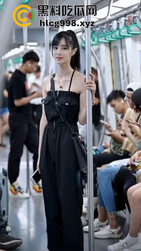 百万粉丝博主【EMMA】做外围翻车！被扒得底裤都不剩，粉丝掉光光只剩90万！  第4张