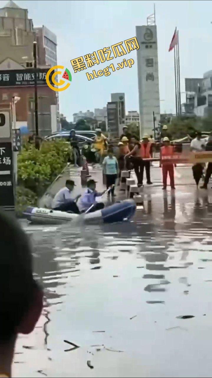 广州 番禺与东莞  超大暴雨 水灾降临！车辆被淹没 致多人触电身亡！ 第5张