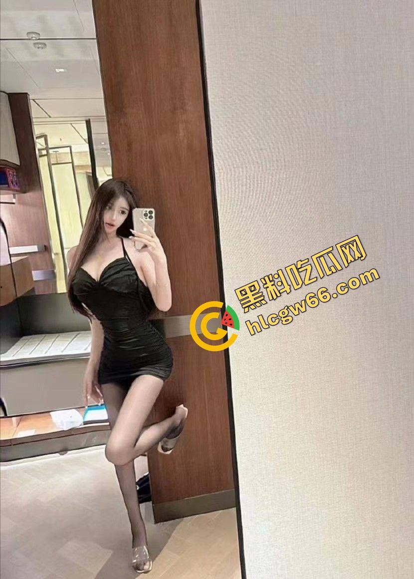 她的逼不是洞，是吞噬的深渊，河北『亦伊』肉穴不挑器具、全都能吞可乐瓶、旺仔牛奶通通吸进去！  第1张