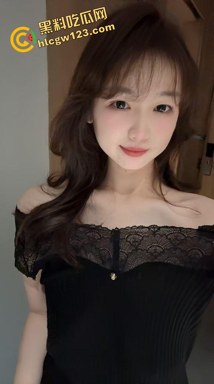 南宁炮王吃姐妹花吃上瘾，双飞两颗奶，鲍鱼拼盘天天不重样奶香鲍滑爽到爆，就是丝袜颜色太拉了！  第3张