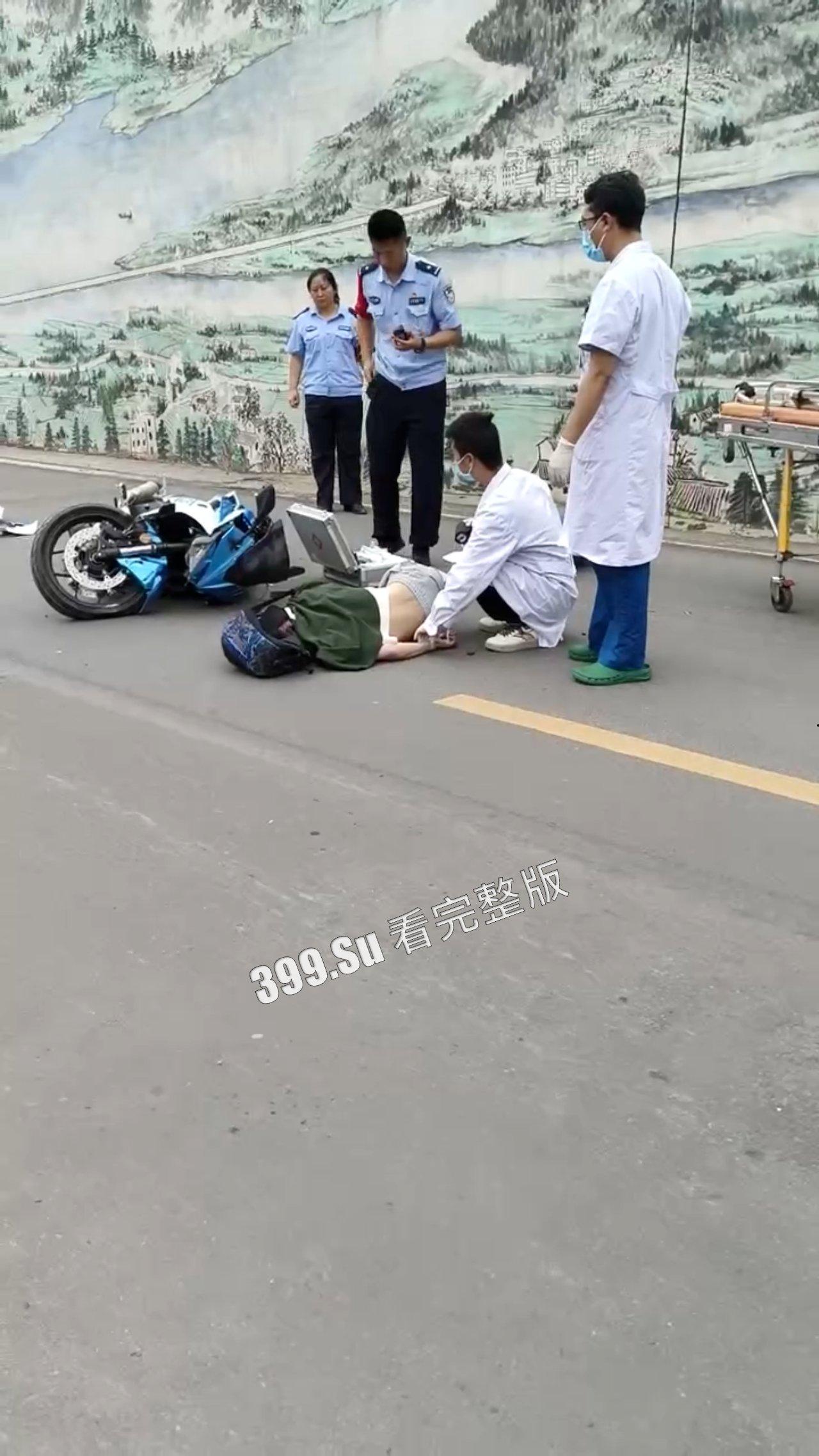 车祸现场  最近骑士们的运气可不太好，摩托车可遭老罪了 第4张