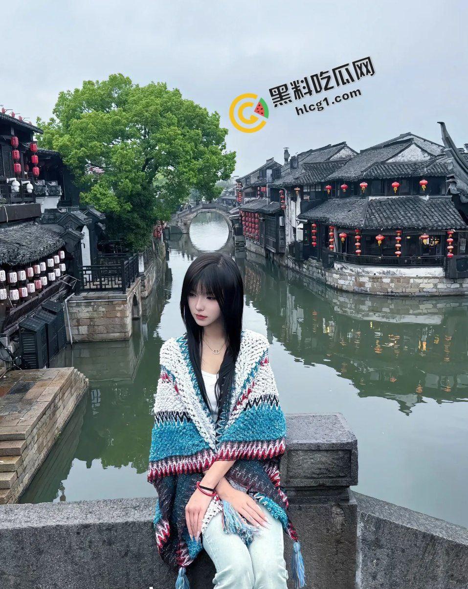 浙江嘉兴西塘临水民宿 一对情侣做爱没拉窗帘 被大哥偷拍传出  第1张