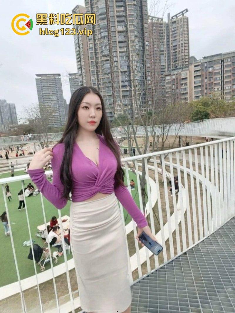 抖音骚妇【暮色浓妆】专挑帅哥奶狗线下约啪 “鸡巴要大，人不能太老！”  第16张