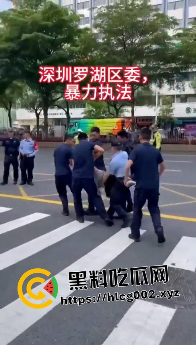 全网封禁相关话题！深圳螺岭社区学区问题抗议 多名家长被捕 抖音微博被下架视频流出  第3张