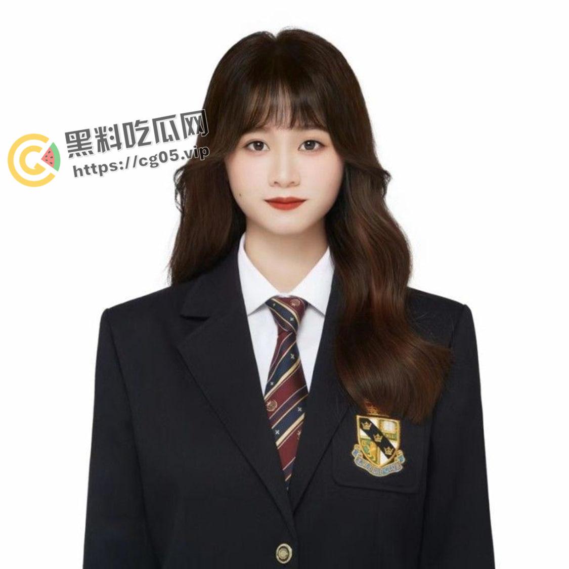 温州肯恩大学母狗【萧又齐】温州知名公交车 毕业季用身体报答男同学 喜欢多p 被调教 当老师面做任务 视频被流出  第3张