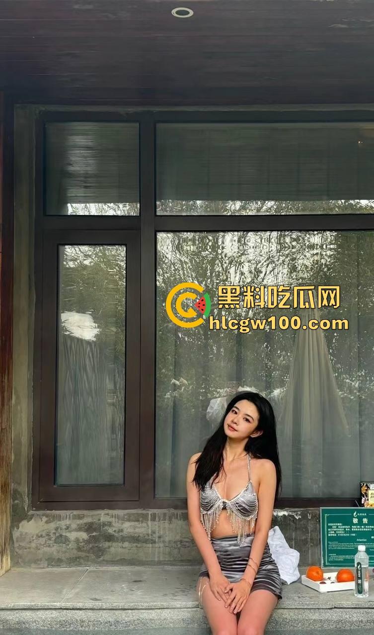 南开女研究生【孙雪瑶】被内射全程露脸，肥臀后入高潮不断，吃鸡时的陶醉表情成最大看点！  第1张