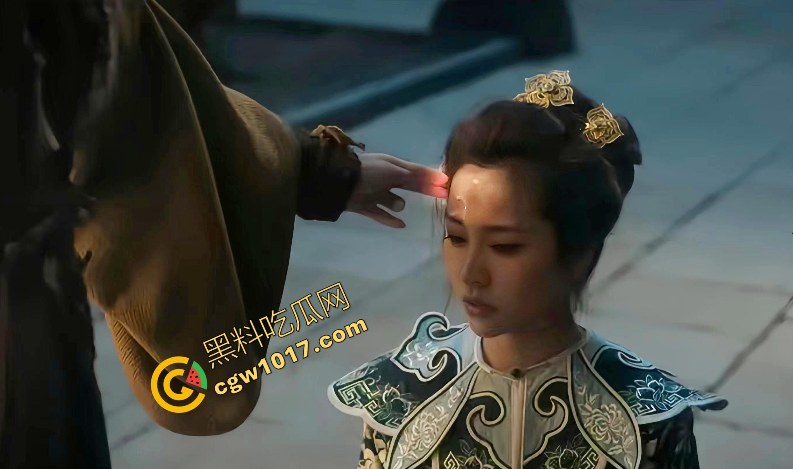 《金蛇夫人:血腥幽冥之旅》:九头蛇女与冥妖的恐怖对决,生死边缘的绝命搏杀,驱散黑暗,铸就英雄传奇! 第10张 《金蛇夫人:血腥幽冥之旅》:九头蛇女与冥妖的恐怖对决,生死边缘的绝命搏杀,驱散黑暗,铸就英雄传奇! 第10张