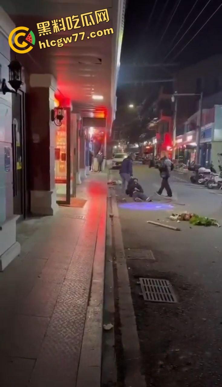 生怕他不死 下这么重的手！浙江省温州市文成县一青年用陶瓷花盆桌子等猛砸另一名青年头部 意图杀人  第7张