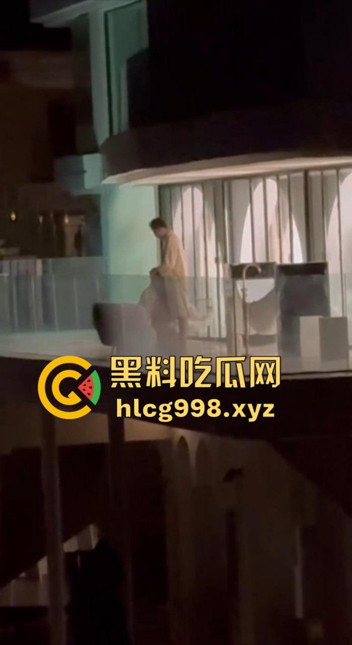 露天阳台大战直播翻车！富豪哥撸了半天没搞定，最后女方靠嘴收场，小姐姐全程无语拍摄！  第1张