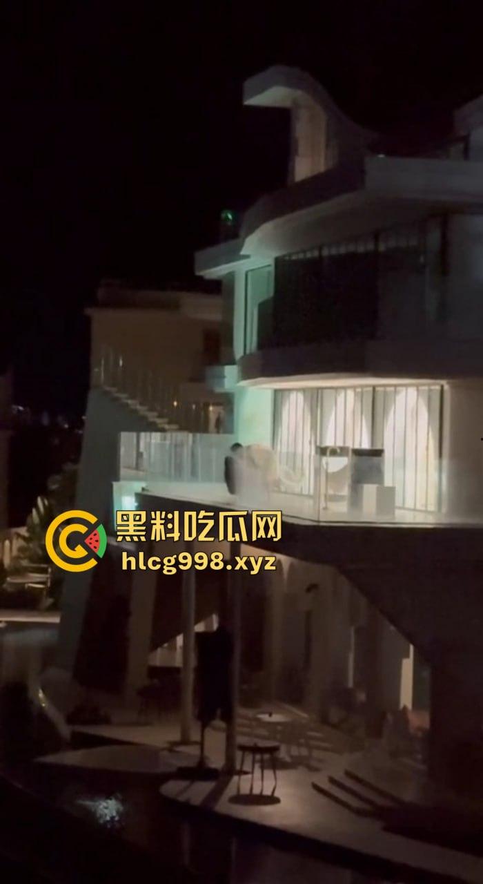 露天阳台大战直播翻车！富豪哥撸了半天没搞定，最后女方靠嘴收场，小姐姐全程无语拍摄！  第3张