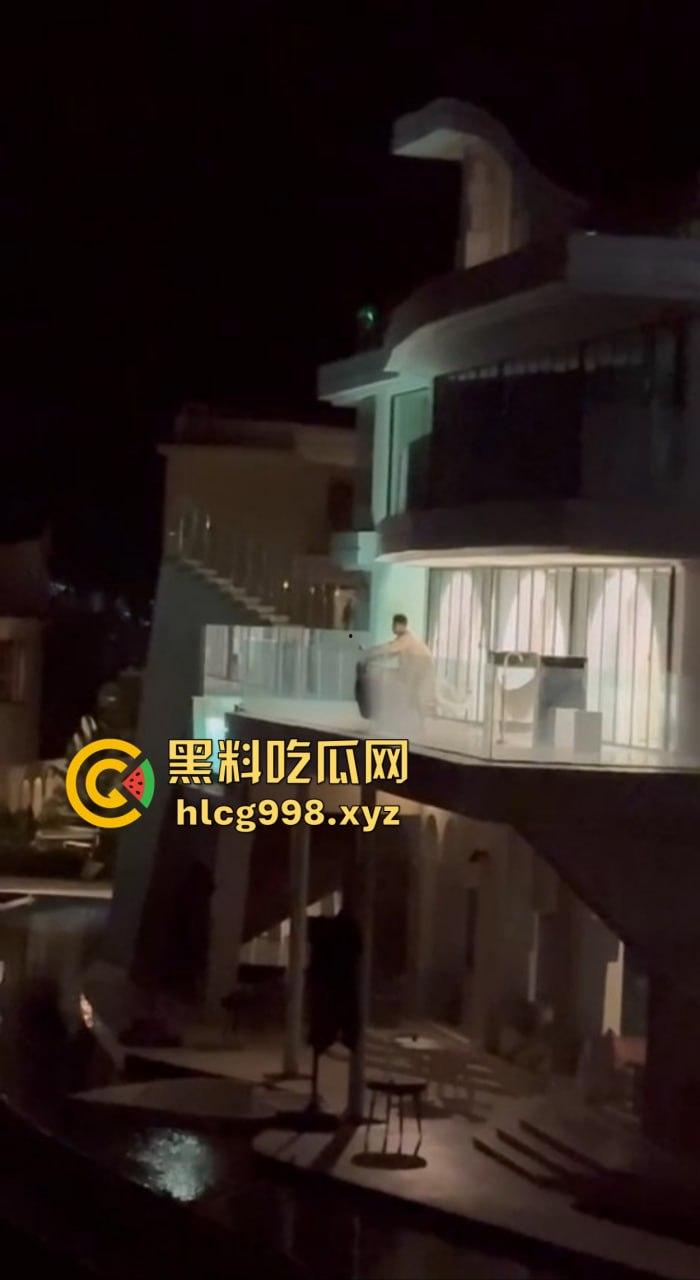 露天阳台大战直播翻车！富豪哥撸了半天没搞定，最后女方靠嘴收场，小姐姐全程无语拍摄！  第5张