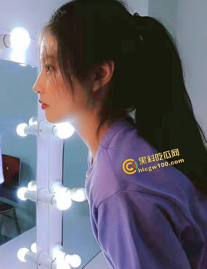 陕西西安反差人妻骚货母狗【何盈盈】酒店开房操逼至胸闷，女上位淫荡骑乘性爱泄密！独家投稿曝光流出！  第2张