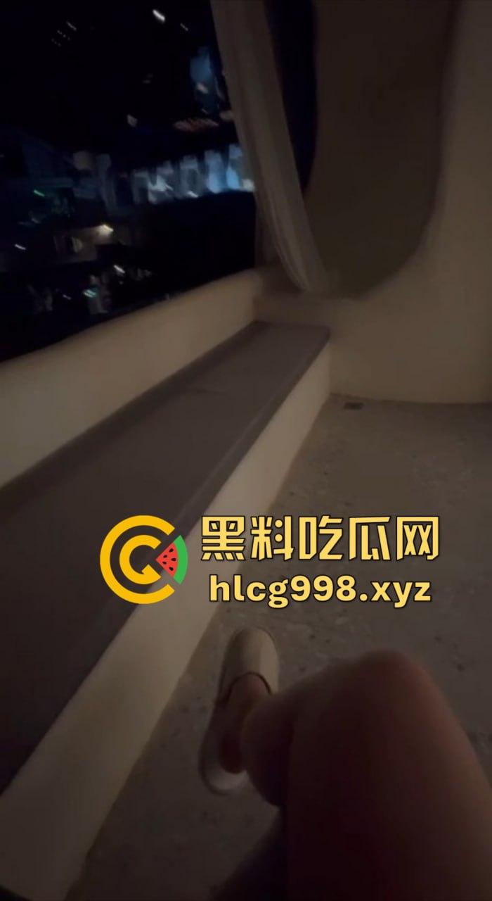 露天阳台大战直播翻车！富豪哥撸了半天没搞定，最后女方靠嘴收场，小姐姐全程无语拍摄！  第12张