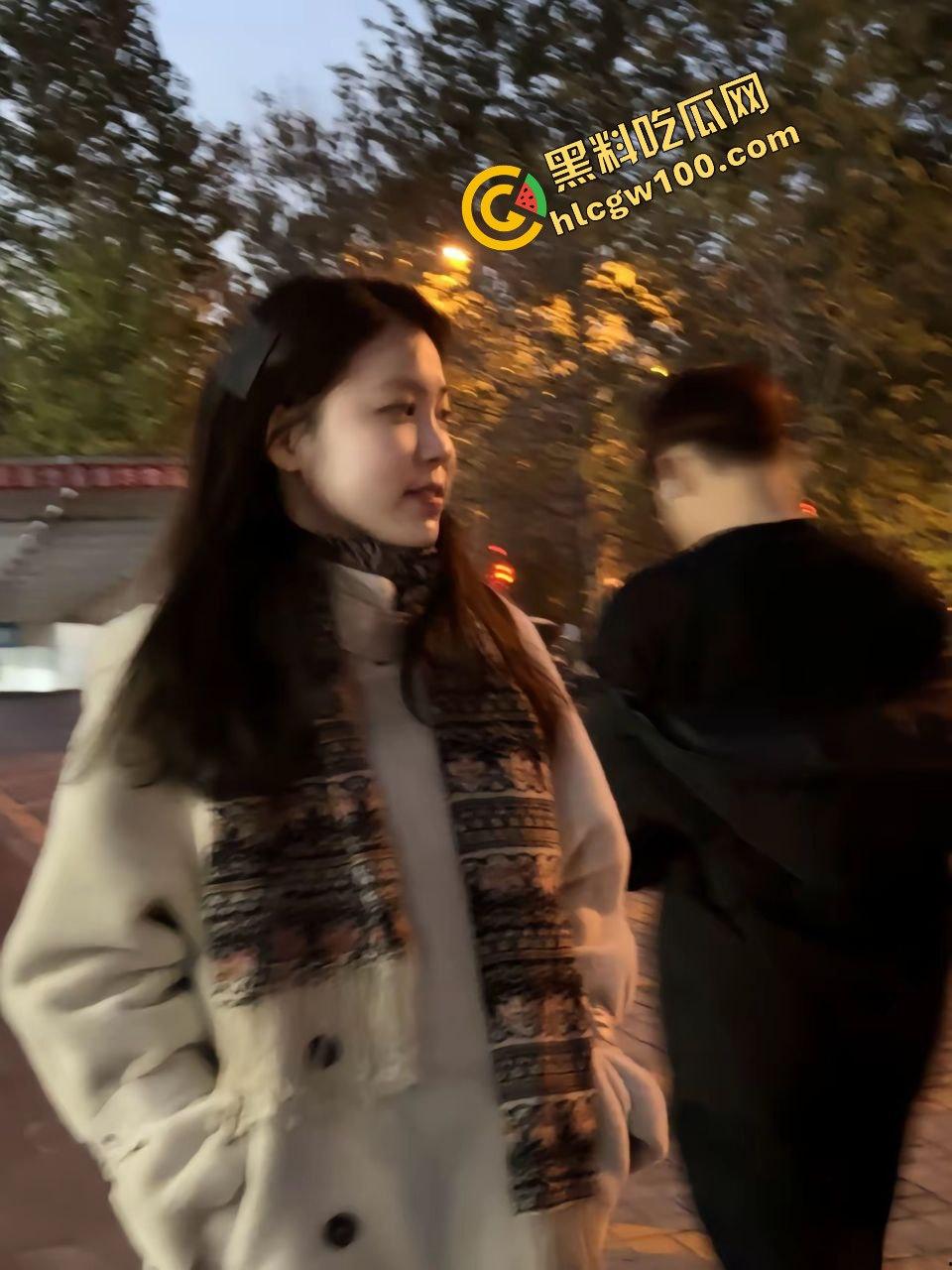 浙江温州反差骚鸡母狗精盆『宁佩瑶』跨年夜元旦激情口交操逼性爱！打响新年第一炮！原创独家流出！  第4张