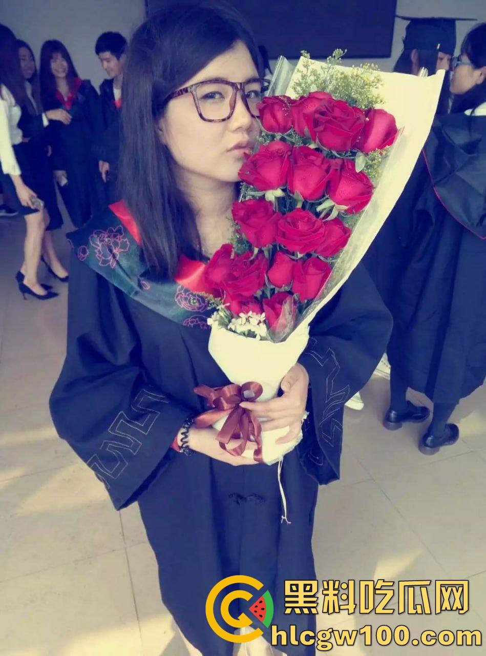 长春大学研究生母狗【张雨薇】，顶级K罩巨乳砸死人，抠烂裤裆粗大阳具抽插白虎骚穴，淫水超多  第4张