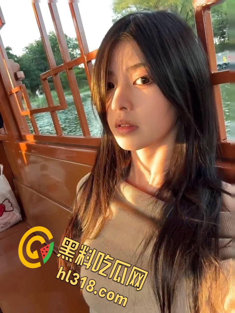 极品御姐【fabjous】，戴眼罩被男友全程录下，吃肉棒的样子太诱人，黑丝浴室被后入爆操  ！ 第4张