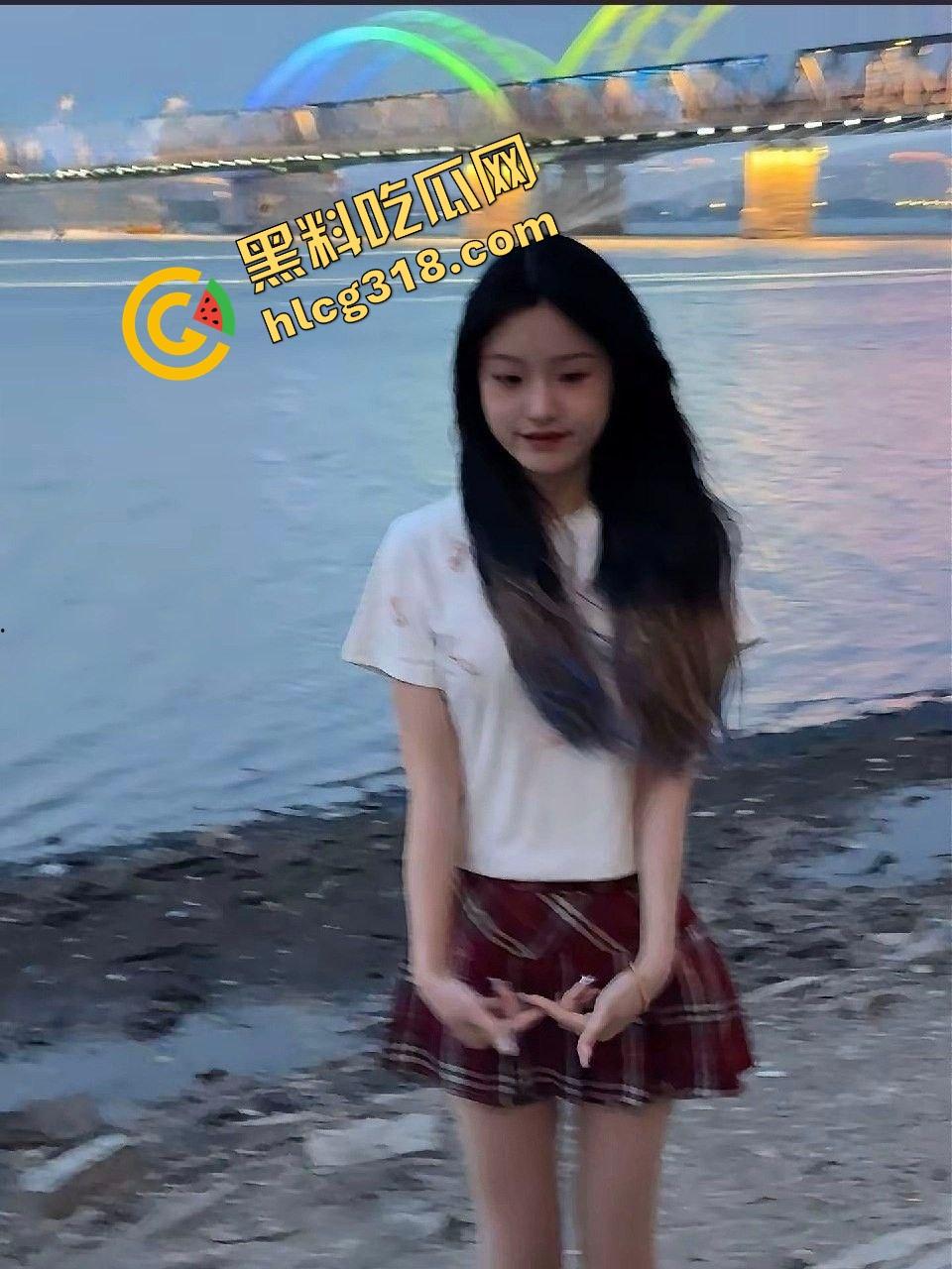 婚后六年操老婆操成亲情，隔壁浪叫勾人，逼肿喷汁操翻天还贪万人干，幻想邻居大屌内射骚货老婆！  第3张