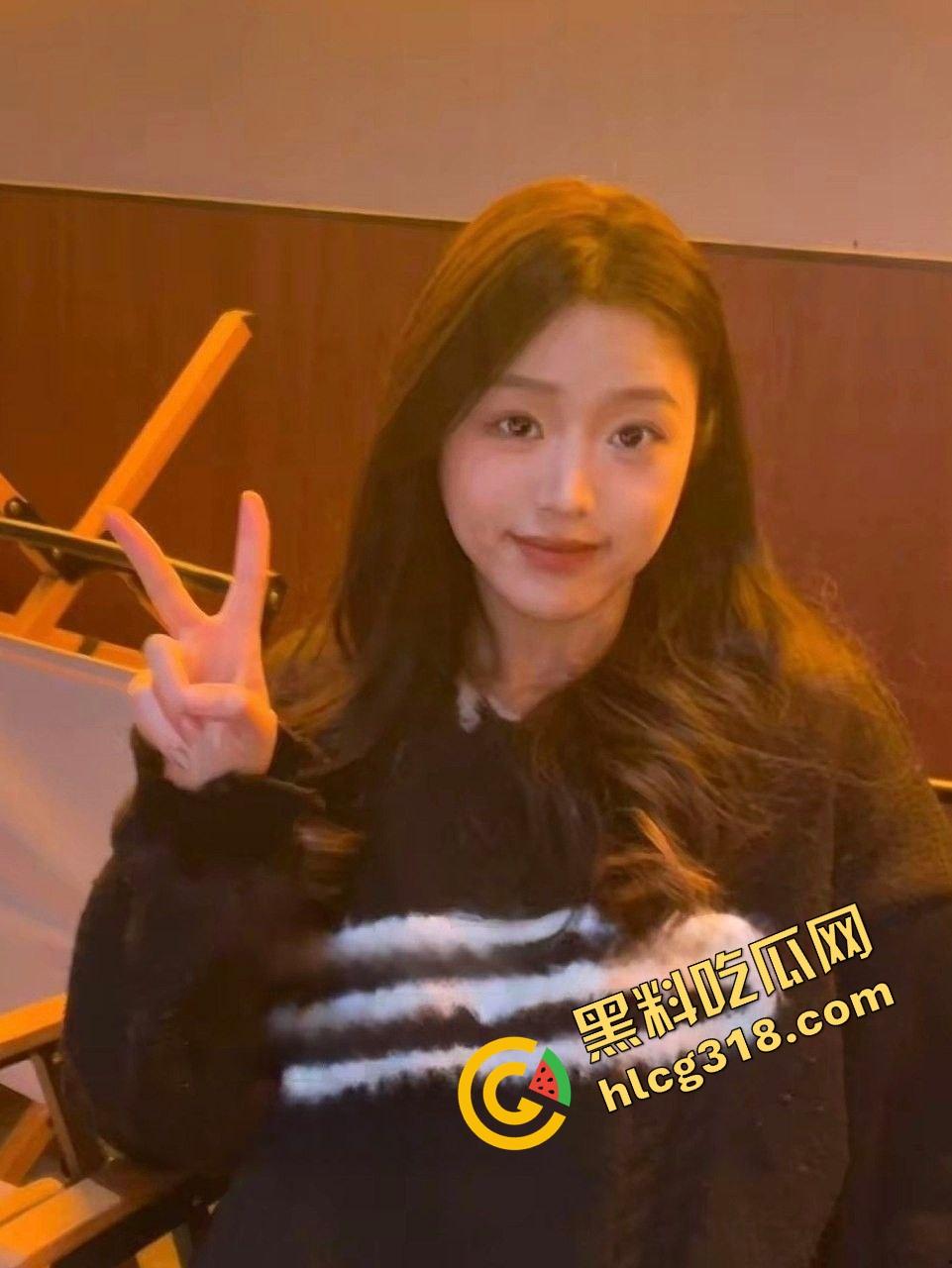 婚后六年操老婆操成亲情，隔壁浪叫勾人，逼肿喷汁操翻天还贪万人干，幻想邻居大屌内射骚货老婆！  第6张