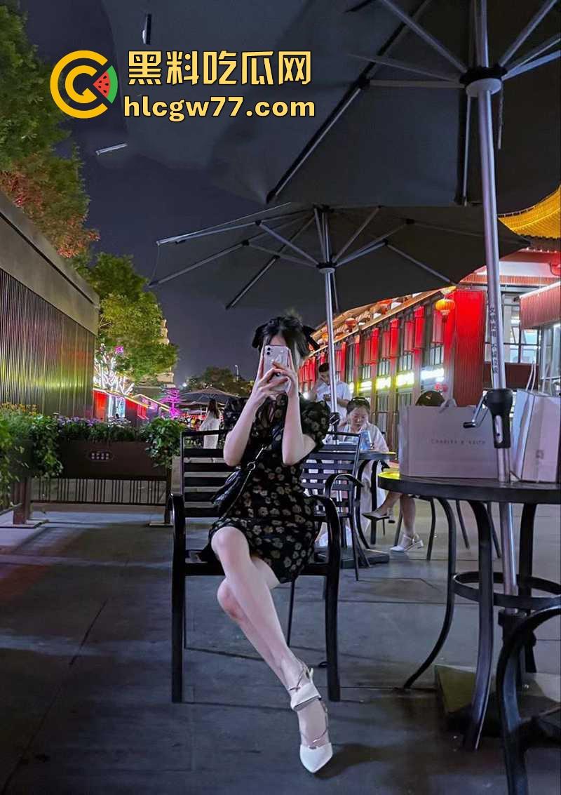 四川旅游学院学生【李晴冰】露脸裸聊勾引男人 多毛馒头穴迫切需要肉棒插入 一对一视频裸聊被录屏  第5张