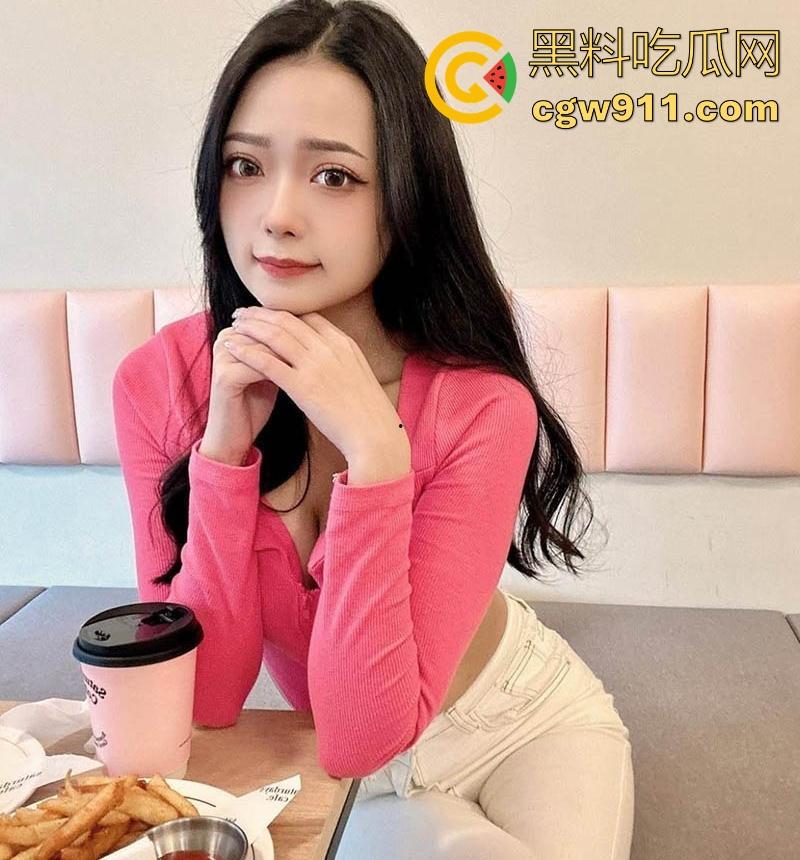 大神约炮极品女神【包子】性爱视频流出，蜂腰翘臀勾魂摄魄，乳浪翻涌如海啸，高潮时弓腰痉挛，令人血脉喷张！  第4张