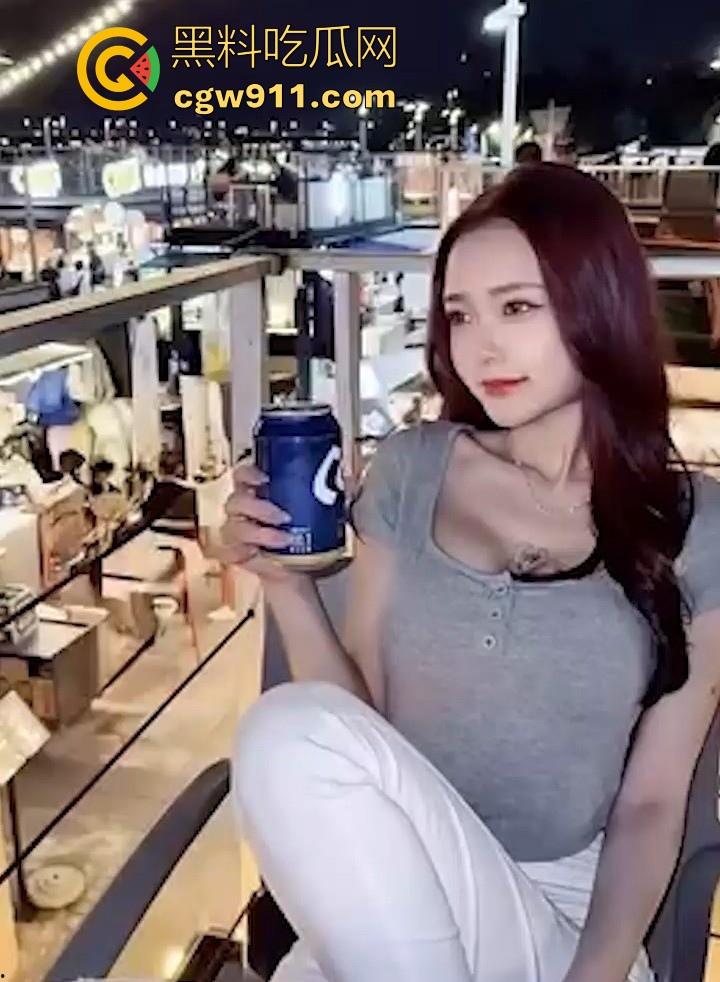 大神约炮极品女神【包子】性爱视频流出，蜂腰翘臀勾魂摄魄，乳浪翻涌如海啸，高潮时弓腰痉挛，令人血脉喷张！  第5张