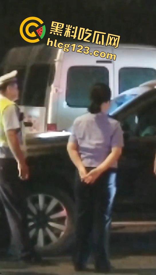 临沂郯城惊现硬核酒驾！司机拒不配合，交警无奈砸玻璃强制处理  第6张