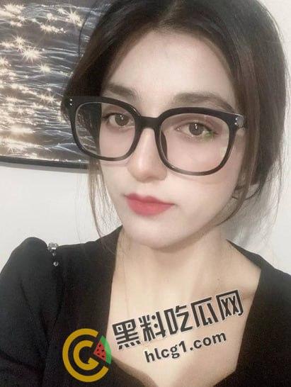 新疆出差认识的哈萨克族学生妹 比混血儿还带劲的少数民族 聊了几天主动提出要约 那肯定要好好满足她！  第2张