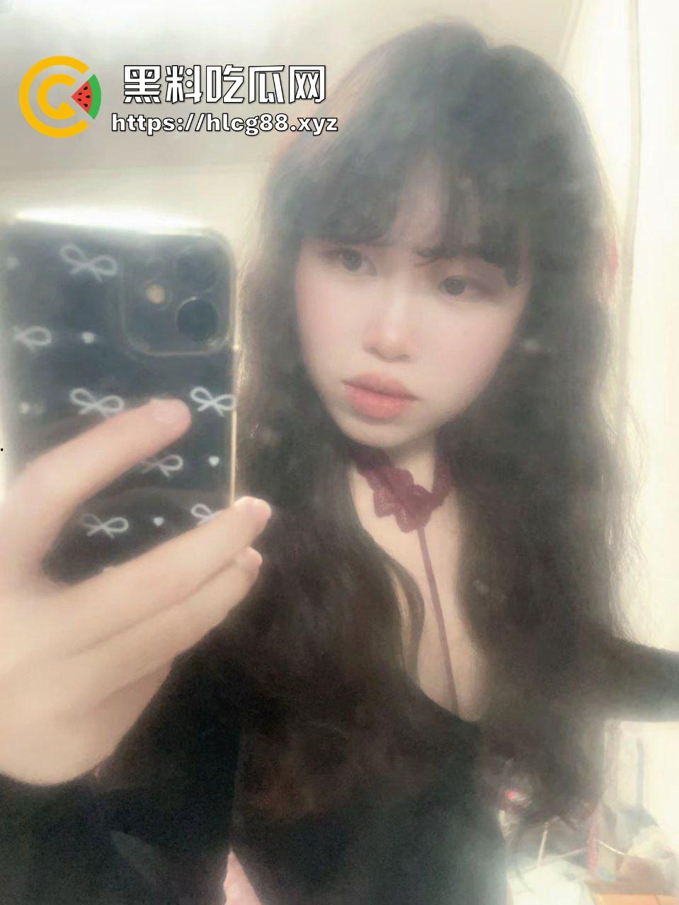 抖音纯欲御姐反差婊【阴雨天】后妈般的身材私拍一览无余，骚臀女上位夹吸肉棒淫荡调教！  第4张