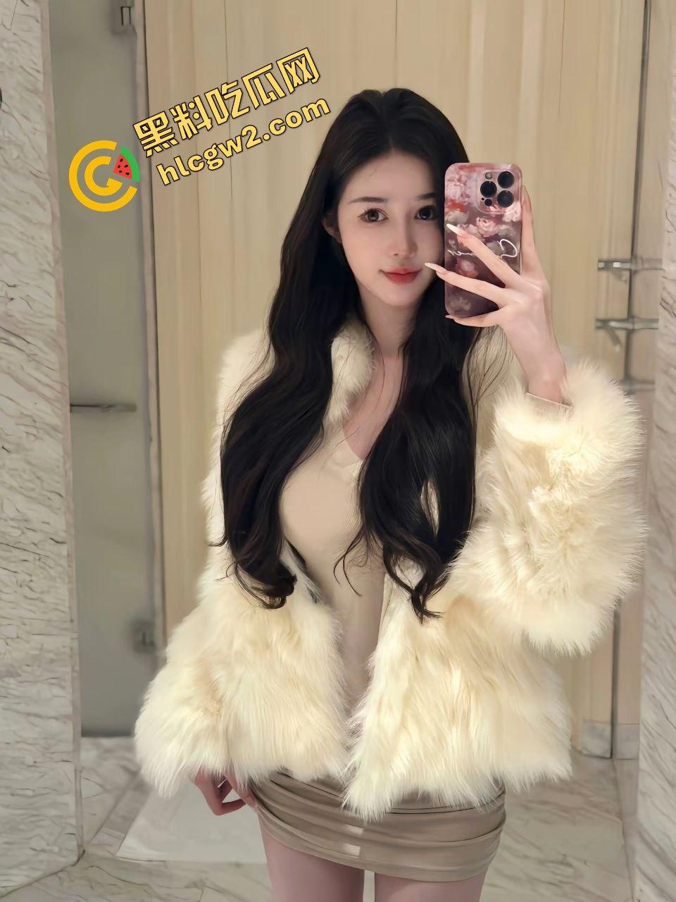 抖音大长腿御姐反差网红『清梦』火辣身材白虎粉穴！家中抠逼惨遭外泄！独家曝光！  第2张