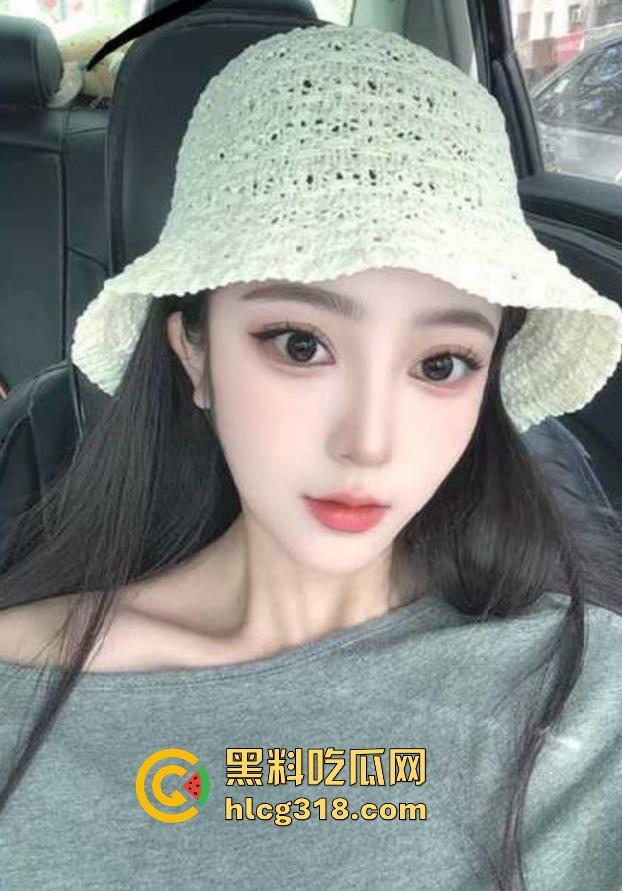 巨乳反差妹妹化身飞天小女警，来检查鸡巴精液是否正常，制服诱惑内射离场。  第3张