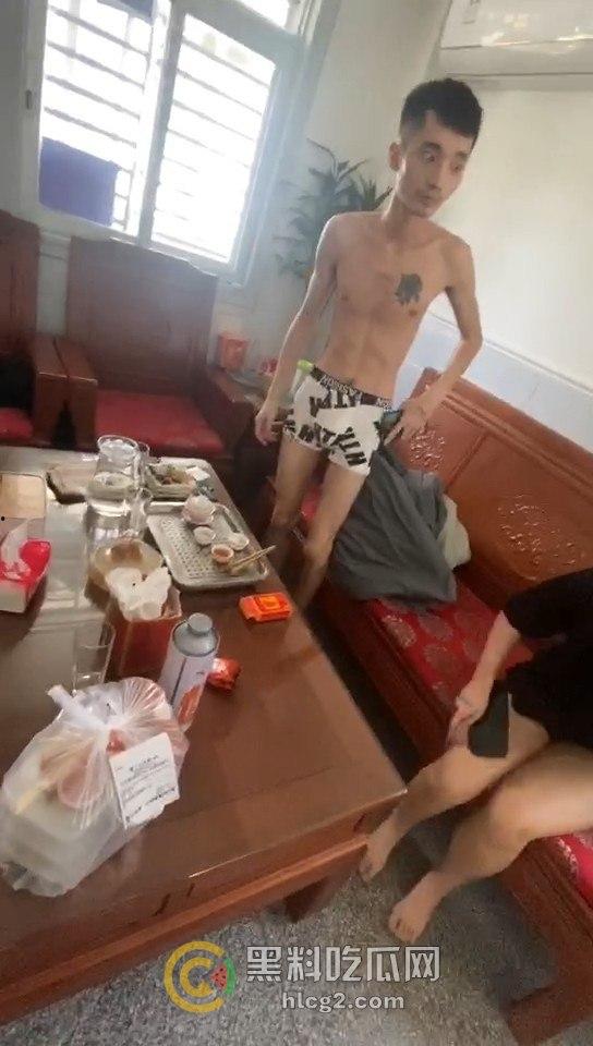 上海捉奸现场曝光！视频与聊天记录全程直播，背叛真相震撼揭晓  第7张