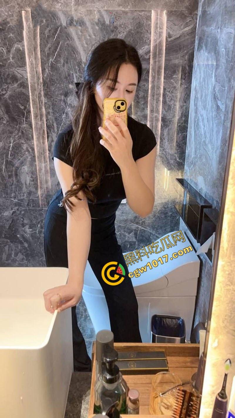 湘西美艳淫娃【宫佳怡】性爱大曝光：迷人巨乳、修长大长腿，深喉口交，猛烈抽插，淫叫连连，分分钟喷发！  第3张