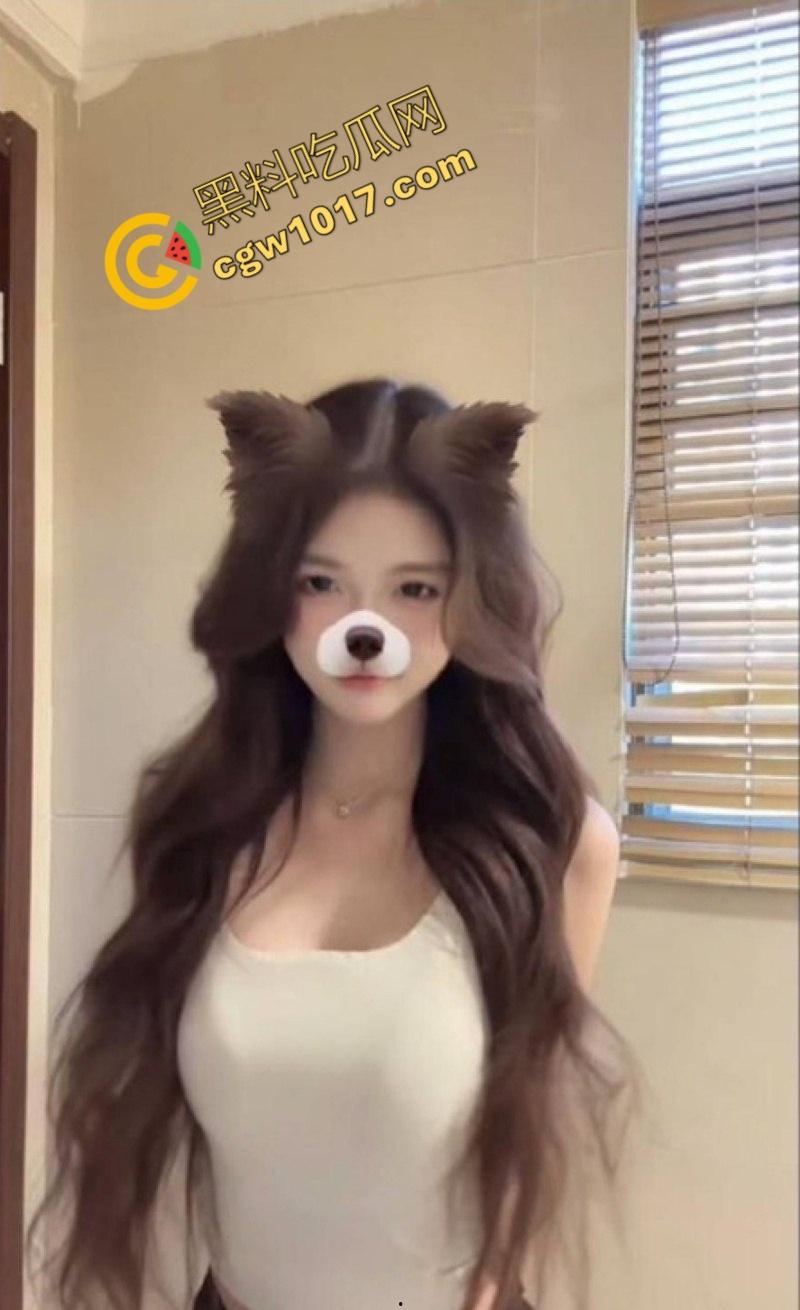 北京极品大学美女与富二代激情狂欢,樱唇深吞粗屌,富二代玩弄狗链,肏得她淫水横流,欲望无限! 第3张 北京极品大学美女与富二代激情狂欢,樱唇深吞粗屌,富二代玩弄狗链,肏得她淫水横流,欲望无限! 第3张