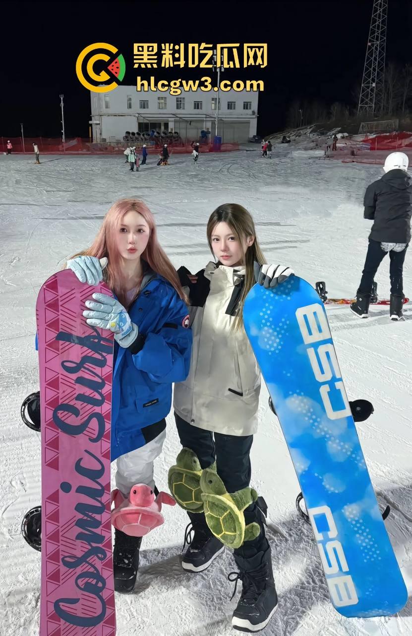 江苏网红脸骚母狗被猛攻！高颜值大胸白皮肤，金主爸爸后入猛操到崩溃，无套中出让沸羊羊心碎直掉泪！  第2张