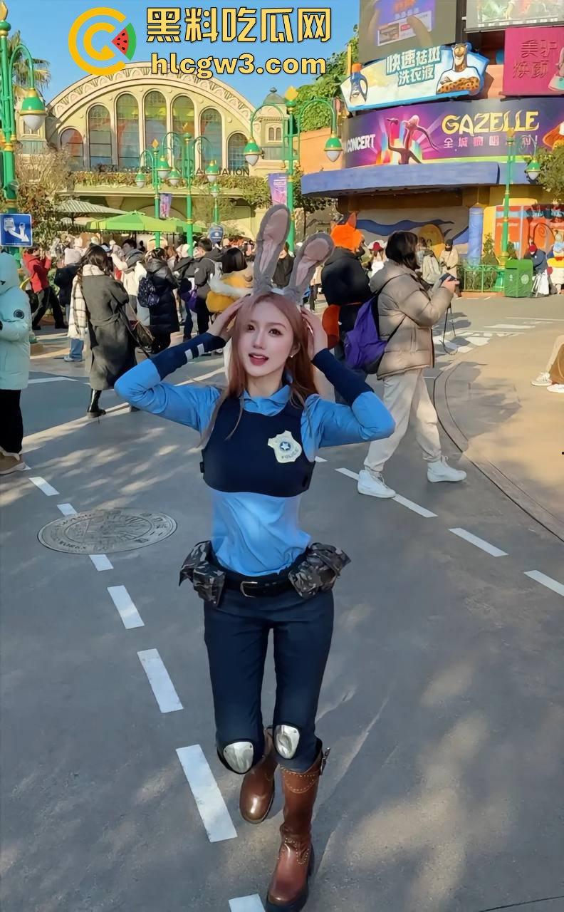 江苏网红脸骚母狗被猛攻！高颜值大胸白皮肤，金主爸爸后入猛操到崩溃，无套中出让沸羊羊心碎直掉泪！  第7张