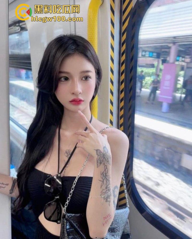 台湾人气网红【韩妮】不雅私密视频被人渣前男友泄露，外表高冷禁欲，背地里是个求操小母狗  第6张