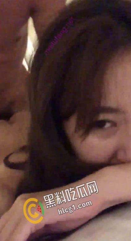 超高颜值校花与男友做爱视频泄密曝光。什么是恋爱？你把男朋友放心上男朋友把你放网上  第8张