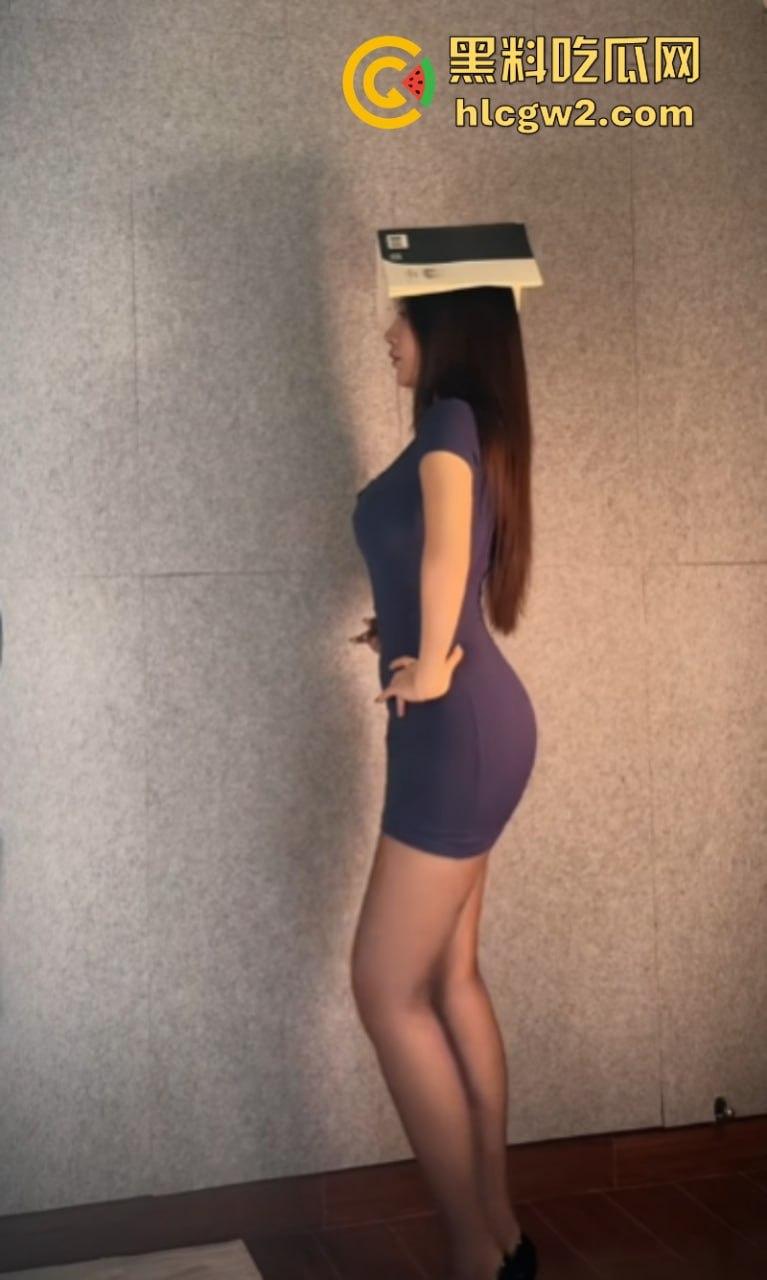 先天炮架圣体抖音网红【000】 付费福利流出 逆天美腿配黑丝 丁字骚裤抠肥逼 简直极品! 第2张 先天炮架圣体抖音网红【000】 付费福利流出 逆天美腿配黑丝 丁字骚裤抠肥逼 简直极品! 第2张