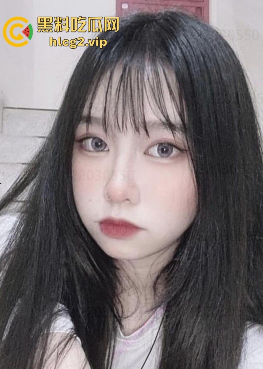 闺蜜大爆料！高颜值女神钱忆彤自拍视频泄出，白虎馒头穴和修长美腿让人欲罢不能！  第4张